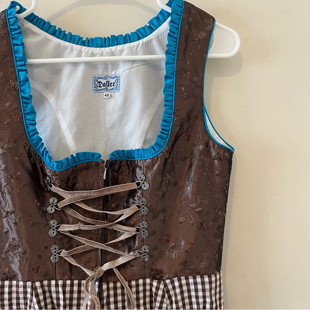 Daller Dirndl